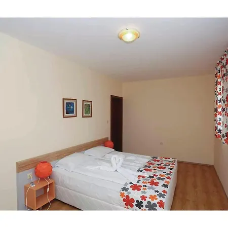 Two-bedroom In Обзор