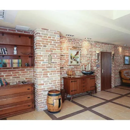 Апартамент Two-bedroom In Обзор